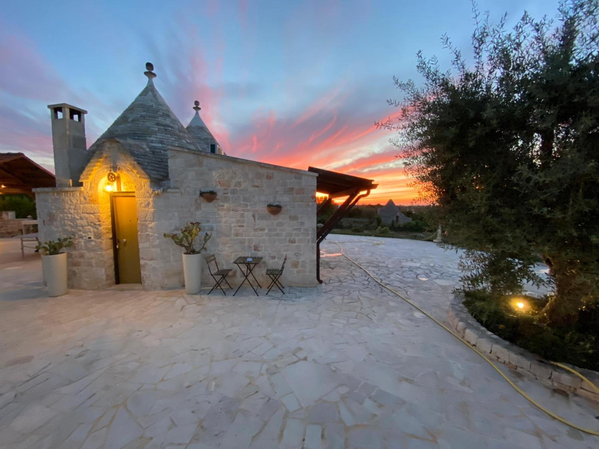 הוילה קסטלאנה גרוטה Trulli Relais מראה חיצוני תמונה